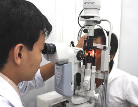 lao động bị cận có đi xuất khẩu lao động Nhật Bản