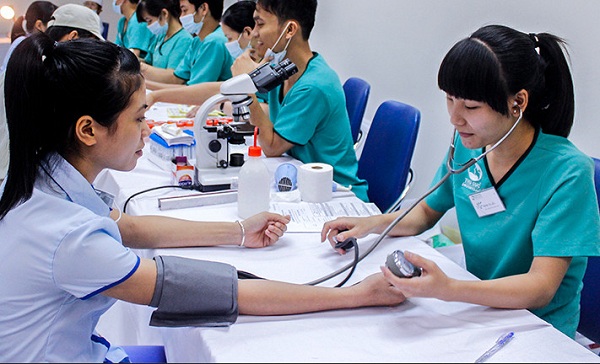 Khám sức khỏe để tham gia tu nghiệp sinh Nhật Bản