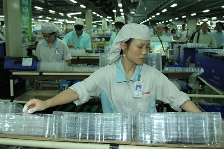 xuất khẩu lao động gia công sản phẩm nhựa Nhật bản