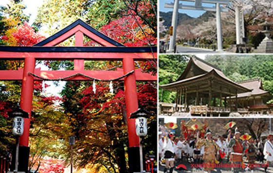 Hàng năm tại đền Hiyoshi tổ chức lễ hội lá đỏ