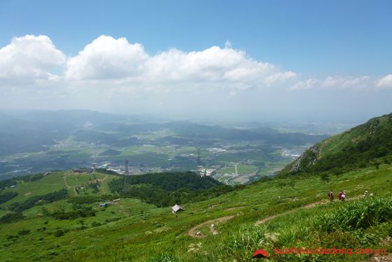Vẻ đẹp của núi Ibuki nhìn từ trên cao