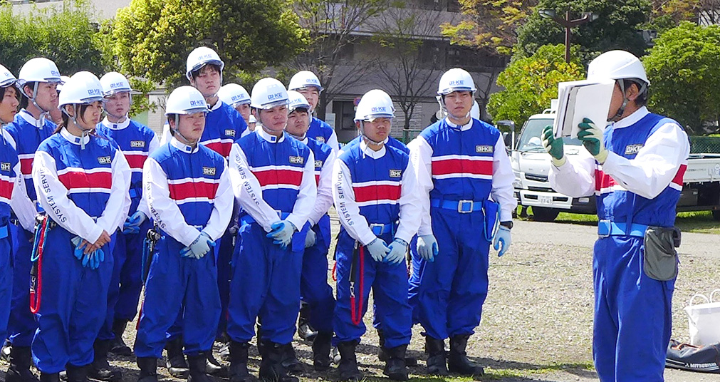 Tuyển gấp 10 nam đơn hàng giàn giáo LƯƠNG SIÊU CAO 180.000 yên tại Kyoto