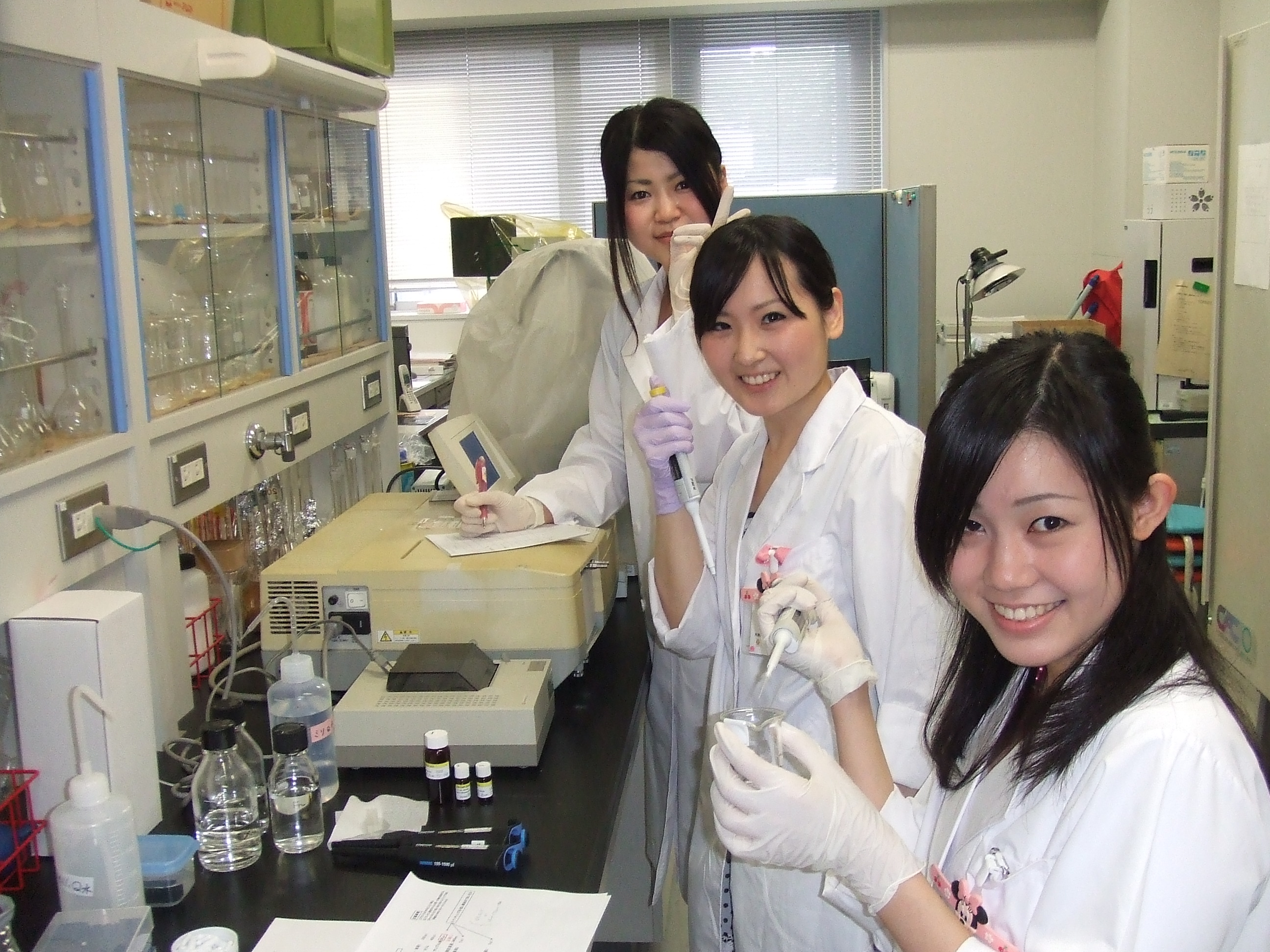 Đơn hàng kỹ sư hóa học đi Nhật là làm gì?